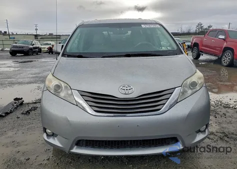 2013 Toyota Sienna Xle из США, поврежденный, VIN 5TDDK3DC6DS052057